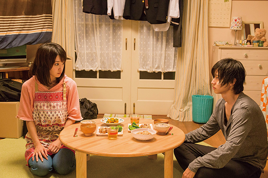 刚力彩芽登顶年度广告王 初主演《邻居·同居》台湾抢先日本上